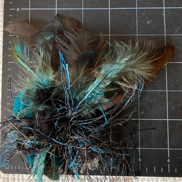 Feather & Bauble Brooch - Picture 7 of 9